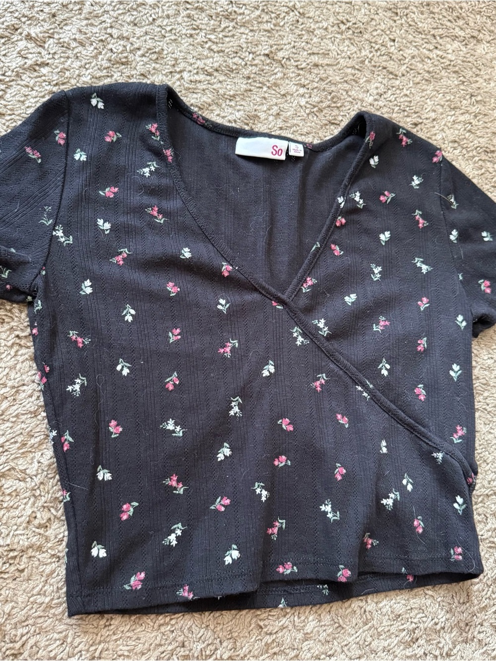 So Floral-Print Black Wrap Front Women's Top Size Small